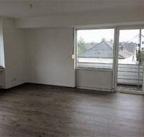 Brück, helle freundliche 4 Zimmer, ca. 85 m², Wannenbad, Balkon - Köln