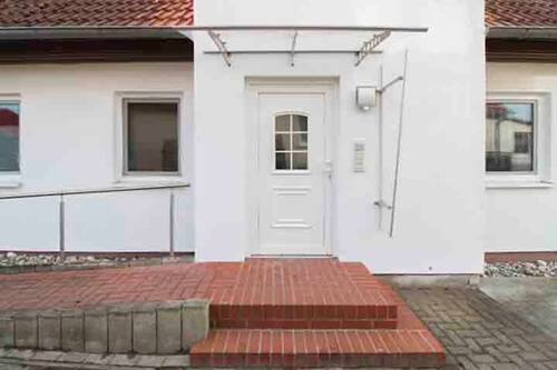 Eingangsbereich - 6 Zimmer Einfamilienhaus zum Kaufen in Prohn