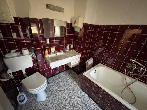 Badezimmer OG Haus links - 