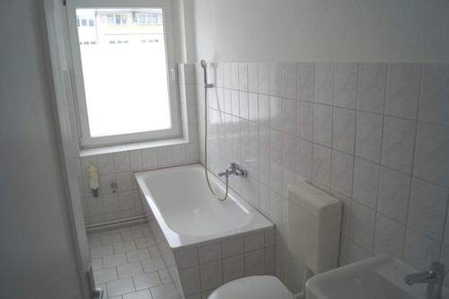 Wannenbad - 2 Zimmer Etagenwohnung in Fürstenwalde (Spree)