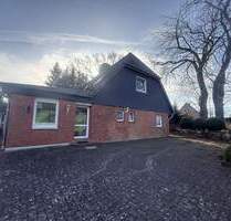 Wohnen mit Weite: Resthof mit 4 ha Fläche und Nebengebäude - Nehms Hornbrook