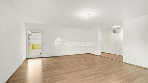 Wohnzimmer 2 - 3 Zimmer Etagenwohnung zum Kaufen in Frankfurt am Main