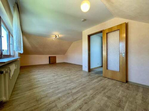 Wohn-/Esszimmer DG - 