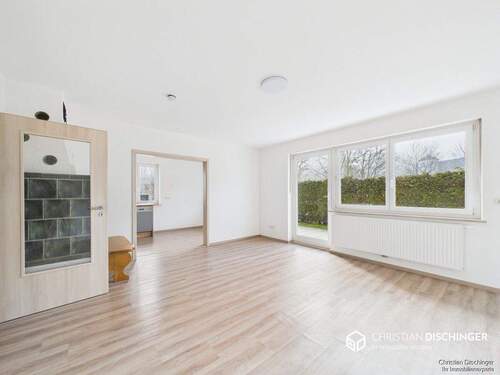 Wohnzimmer - 2 Zimmer Etagenwohnung zur Miete in Pentling