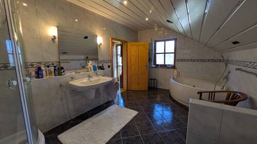 Badezimmer 1 OG - 