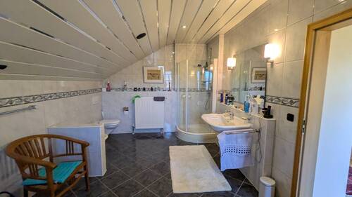 Badezimmer 1 OG - 