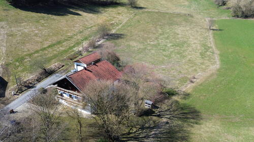 Luftbild - 9 Zimmer Einfamilienhaus zum Kaufen in Ringelai