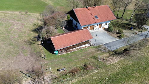 Luftbild - 9 Zimmer Einfamilienhaus in Ringelai
