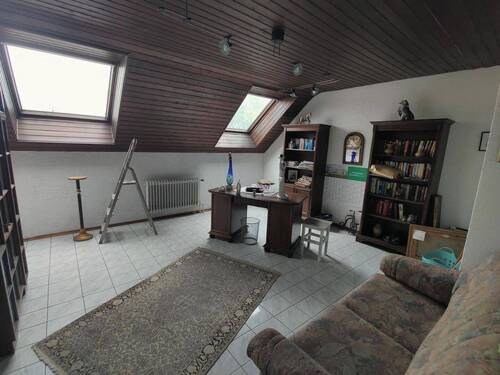 Arbeits-/Kinderzimmer - 