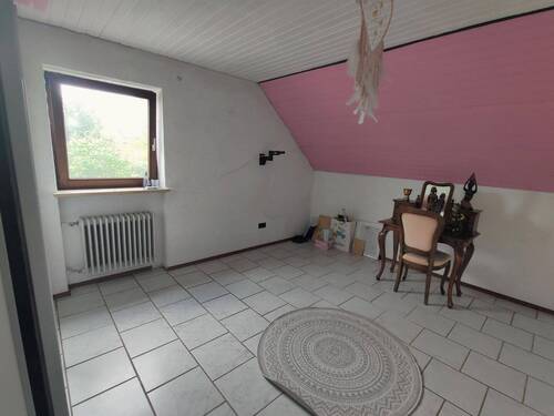 Kinderzimmer im DG.JPG - 