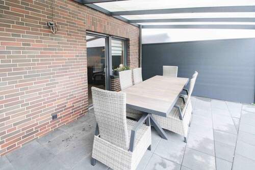 überdachte Terrasse - 