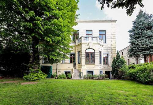 Blick auf das Vorderhaus - 