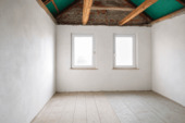 ausbaufähiges Zimmer 2 im DG - 
