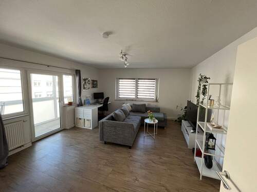 Wohnen - Geräumige und helle 2-Zimmer-Wohnung mit Wintergartenbalkon - Stadtteil Rennweg