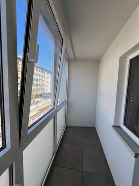 Wintergartenbalkon - 2 Zimmer Etagenwohnung zur Miete in Nürnberg