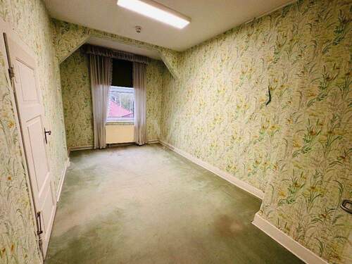 Büroraum Nr. 2 -2.OG- - 