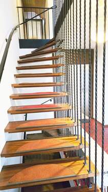 17_Treppe in das Obergeschoss.jpg - 