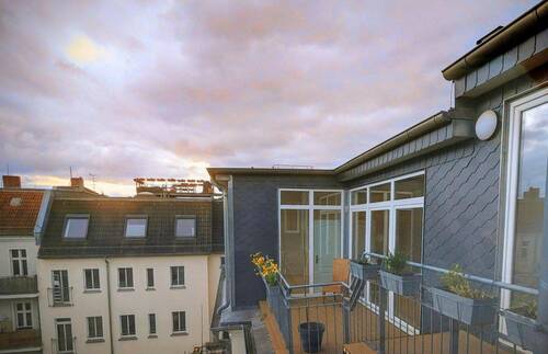 Blick aus Bad auf Terrasse - Etagenwohnung mit 124,00 m&sup2; in Berlin zum Kaufen