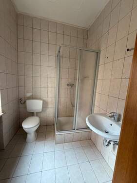 Bad - Etagenwohnung mit 60,00 m&sup2; in Leipzig zur Miete