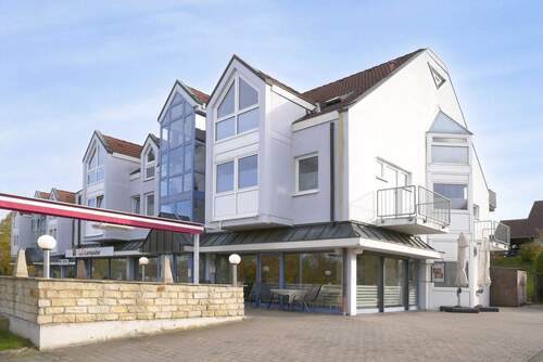 Hausansicht - OberkaufungenBestlage Großzügige Etage mit Balkon und Fahrstuhl zur individuellen Nutzung