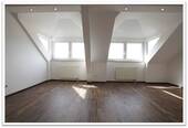 Wohnzimmer - Moderne 3-Raum-Wohnung, zentrumsnah in Limbach-Oberfrohna!