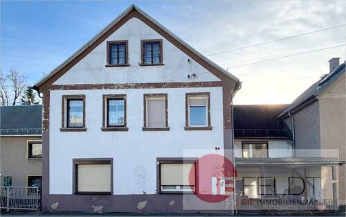 Vorderansicht vom Haus - Provisionsfrei! Altes Haus, neue Chancen - günstige Gelegenheit für Selbermacher
