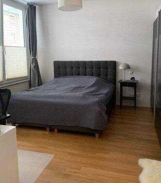 Impression Schlafzimmer - 7 Zimmer Mehrfamilienhaus, Wohnhaus in Stuttgart