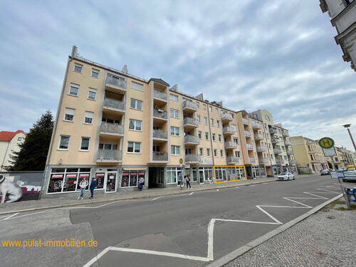 Gesamtansicht - Ladenlokal zum Kauf mit Stellplätzen und Lager in MD - Stadtfeld - Ost - teilvermietet