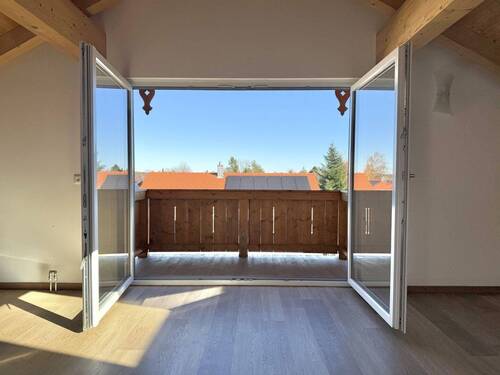 Wohnraum - 2 Zimmer Etagenwohnung zum Kaufen in Otterfing