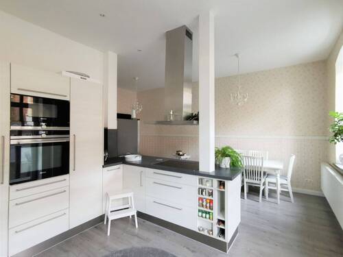 Küche, Teilansicht - 3 Zimmer Etagenwohnung in Eisenach