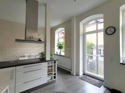 Zugang zu Terrasse, Gartenhaus - Etagenwohnung mit 135,00 m&sup2; in Eisenach zum Kaufen