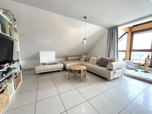 Wohnbereich - Etagenwohnung mit 120,00 m² in Eckental zum Kaufen