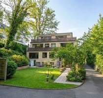 Sonniges Penthouse mitten in Blankenese mit umlaufender Terrasse und Blick in den Park - Hamburg