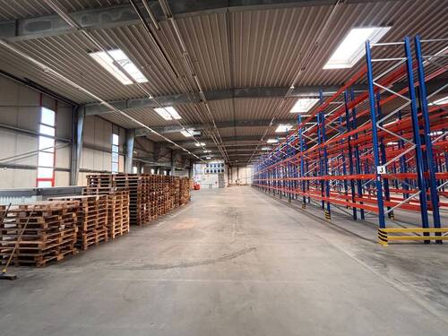 Ansicht Halle - Halle in Garbsen zur Miete