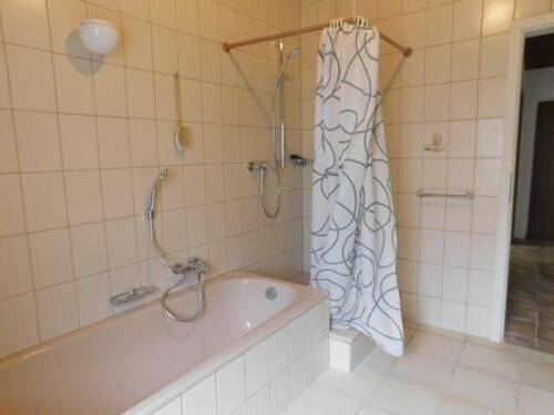 DB9-1 Badezimmer - 