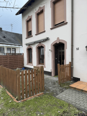 DB1 Vorgarten mit Terrasse - Fell a.d. Mosel - seniorengerechte EG Wohnung - 2 Zi-Kü-Bad und Terrasse