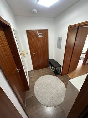 Flur.jpg - 2 Zimmer Etagenwohnung in Stein