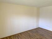 Zimmer 2 UG - 