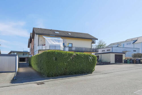 Straßenansicht - 3 Zimmer Etagenwohnung zum Kaufen in Remchingen