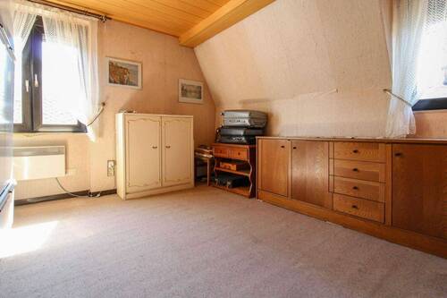 Schlafzimmer 1 - Einfamilienhaus mit 130,90 m² in Osterspai zum Kaufen