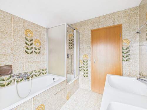 Bad. - Dachgeschoss - 