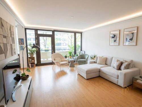 Wohnbereich - 3 Zimmer Etagenwohnung zum Kaufen in München