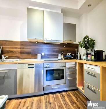 Einbauküche - Etagenwohnung mit 65,00 m&sup2; in Würzburg zur Miete