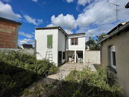 Nebengebäude - Mehrfamilienhaus, Wohnhaus mit 125,00 m&sup2; in Barby zum Kaufen