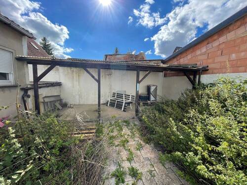 Innenhof, Detail überdachte Terrasse - 