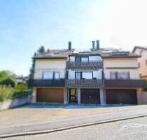 Sonnenenergie trifft Wohnqualität - Stilvolles Reihenhaus mit Ausbaupotenzial und Charme - Tiefenbronn