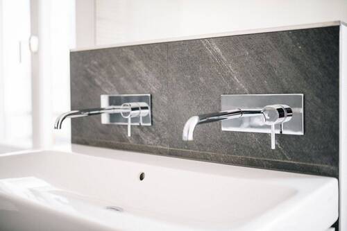 hcohwertige Baddetails - 
