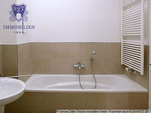 10 - Etagenwohnung mit 74,00 m&sup2; in Leipzig zur Miete