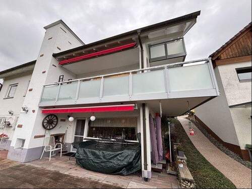 Außenansicht - Großzügiges Einfamilienhaus mit Einliegerwohnung möglich