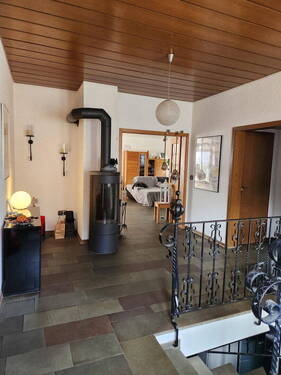 Eingangsbereich - 5 Zimmer Einfamilienhaus zum Kaufen in Lindlar